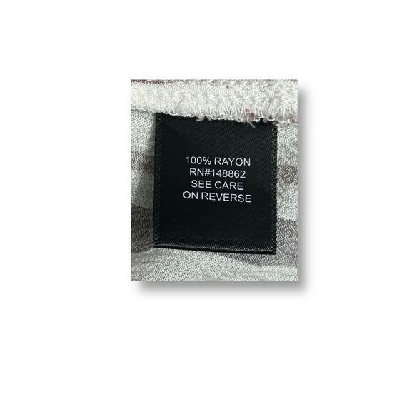 Torrid 2X Beige Pink Stripe Button Front Tie Hem Blouse Boho Cottagecore Preppy - Picture 8 of 9